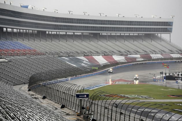 Autotrader EchoPark Automotive 500 results