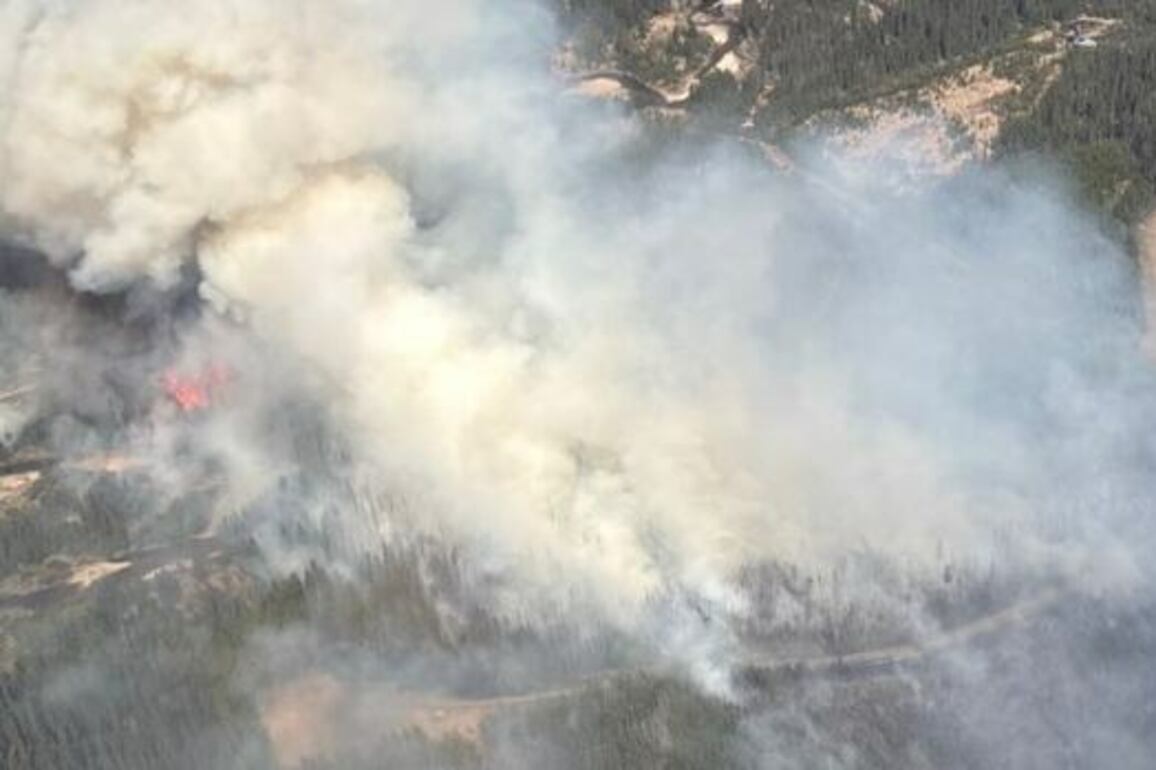 One-hour evacuation notice issued in northern Alberta as wildfire rages