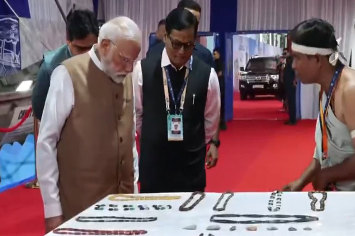 PM Modi attends India Maritime Week 2025 in Mumbai