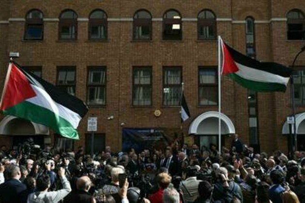 Palestine flag raised over future embassy in London (PHOTO, VIDEO)
