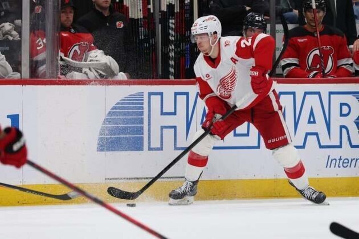 Lightning, Red Wings each licking wounds entering clash