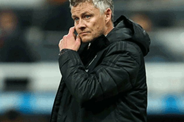 Robson backing for under-fire Solskjaer