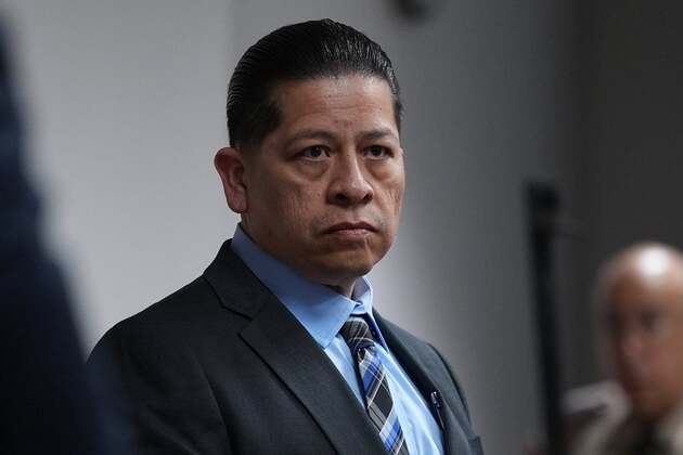 Defense In Uvalde Trial Questions Sole Survivor Of Room 111 About Unlocked Door  UK Crime