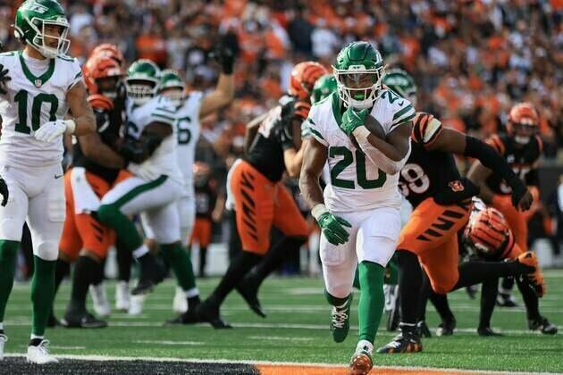 NFL roundup: Jets stun Bengals for first win this season