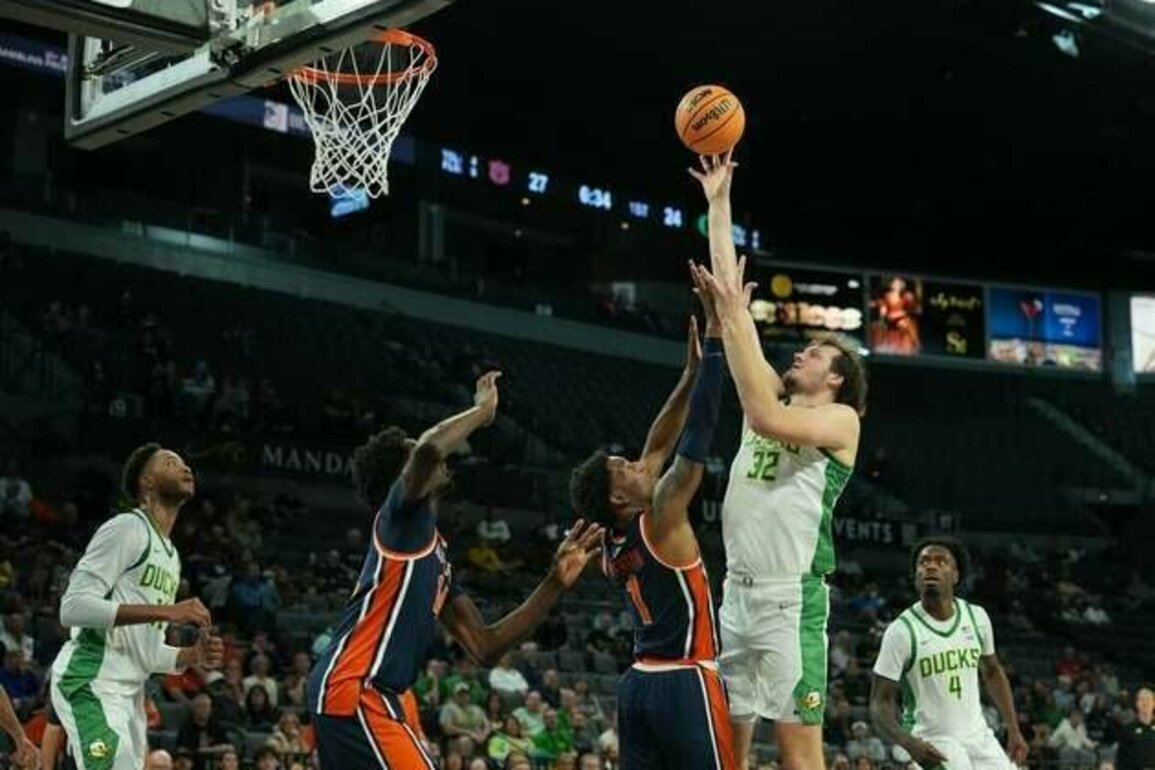 Oregon striving for repeat against San Diego State in Las Vegas