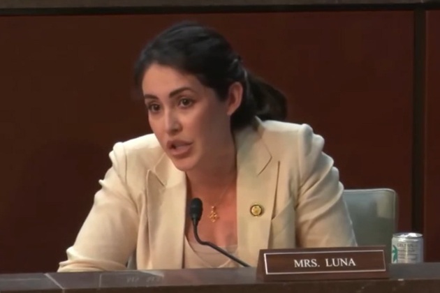 Florida Congresswoman Introduces Do or Dye Act to Codify MAHA Agenda