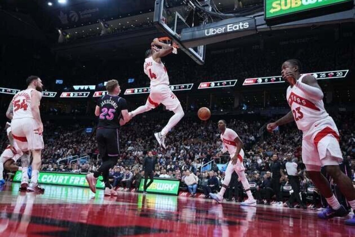 Raptors hope to tighten hold on playoff spot with sweep of Heat