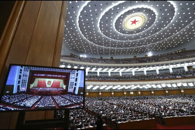 Xinhua Photos of the Day (May 23-Two Sessions)