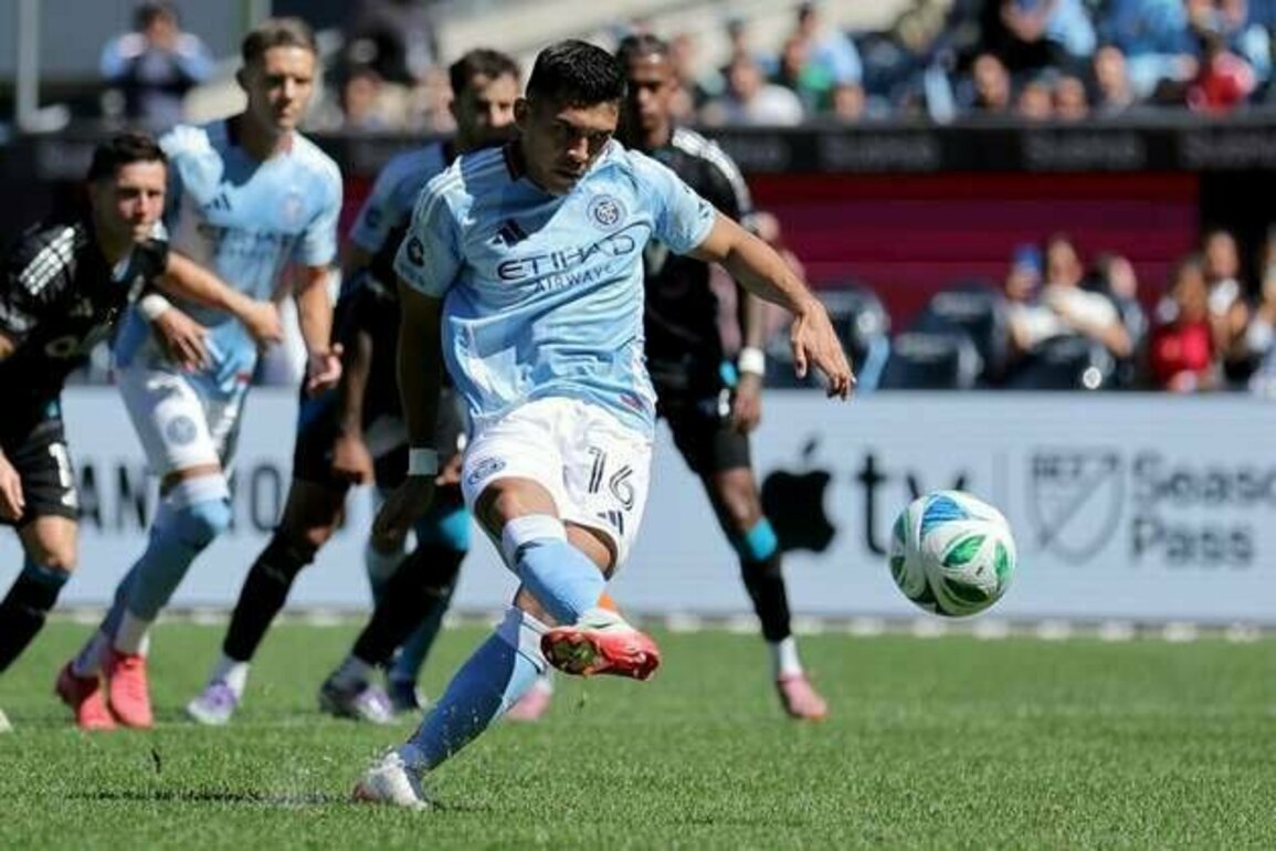 Alonso Martinez converts pair of PKs as NYCFC jolt Charlotte