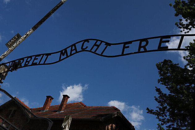 Man detained over Auschwitz gate replica in German town  media