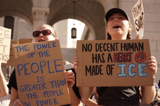Feature: Students in Los Angeles join protests against ICE