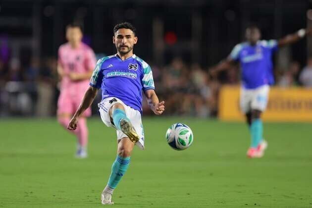 Sounders, who have hole in midfield, open vs. Rapids