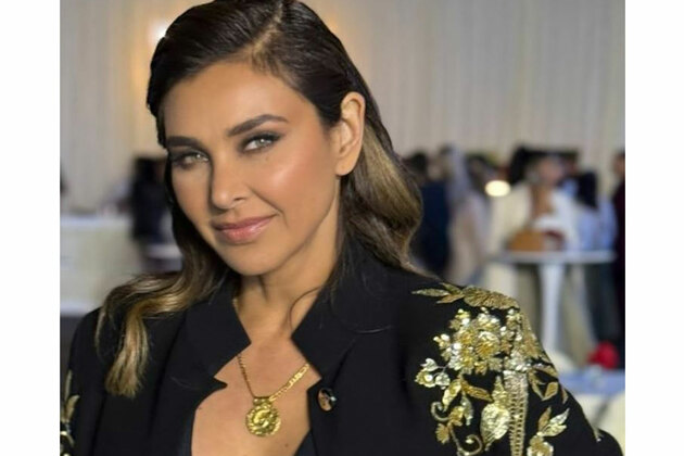 Lisa Ray criticizes airline service for denying medical waiver for her ailing father