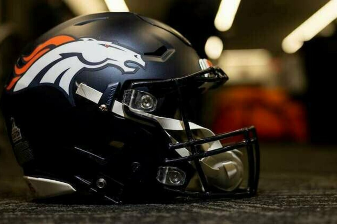 2025 Denver Broncos free agency tracker