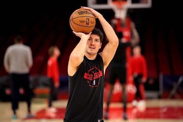 Reed Sheppard hopes for continued spark as Rockets visit Sixers