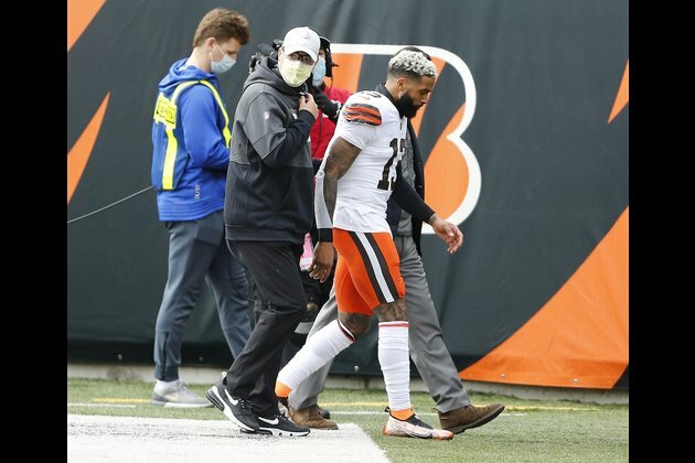 NFL injury notebook: Browns' Beckham suffers knee injury