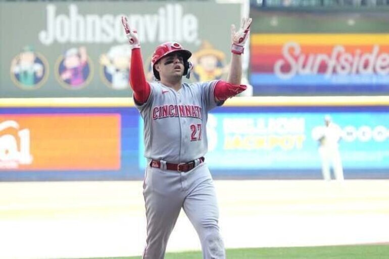 Chase Burns, hard-hitting Reds get past Jacob Misiorowski, Brewers