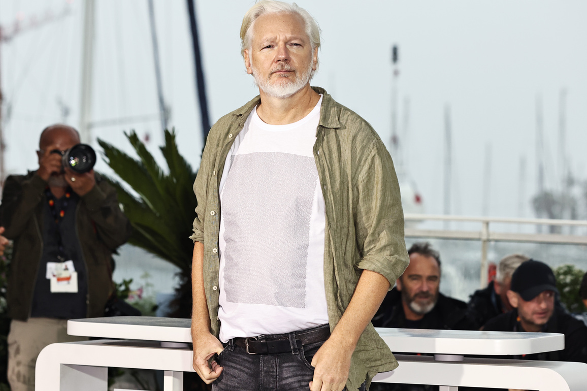 FRANCE-CANNES-FILM FESTIVAL-JULIAN ASSANGE-PHOTOCALL
