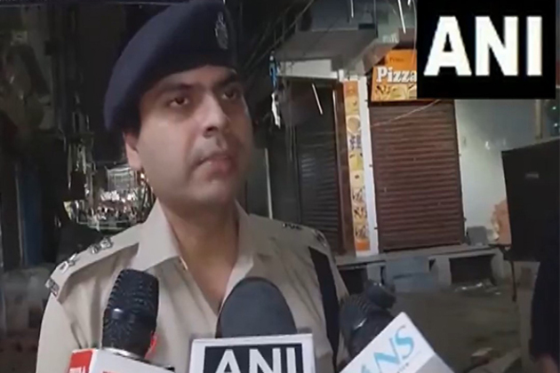 Delhi: 1 killed, 2 injured after wall collapses in Madhu Vihar during dust storm