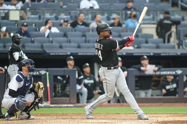 White Sox edge Yankees 6-5 to begin doubleheader