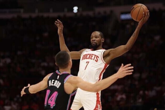 Amen Thompson's tip-in at buzzer lifts Rockets over Heat
