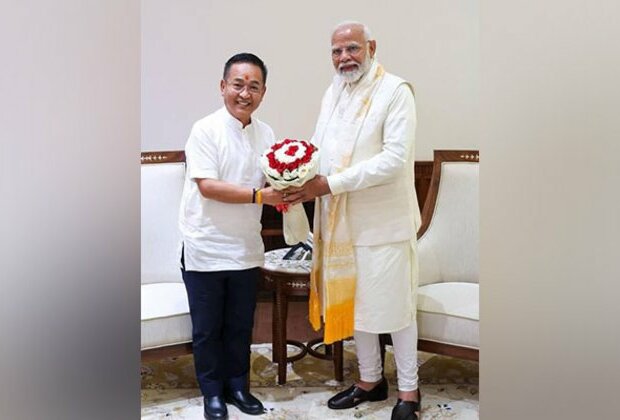 Sikkim CM meets PM Modi, urges Rs. 3673.25 Cr from Centre for post flood reconstruction