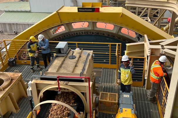 Processamento de minério no projeto de ouro Tocantinzinho G Mining GMin TZ