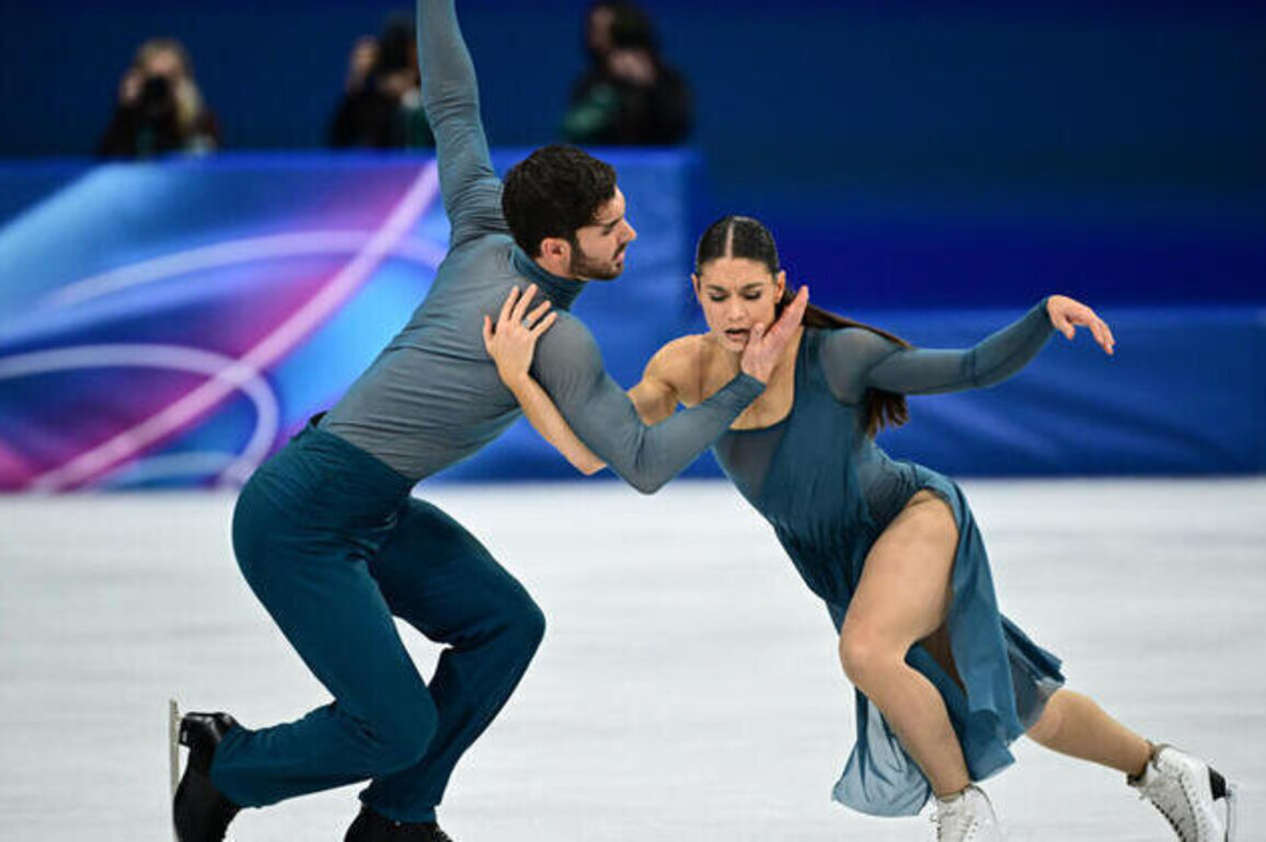 Frances Cizeron, Fournier Beaudry win ice dance gold at 2026 Olympics