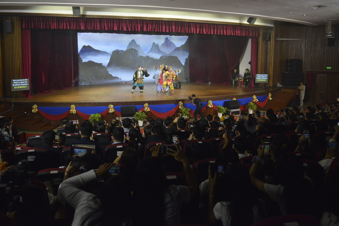CAMBODIA-PHNOM PENH-CHINA-WU OPERA-TROUPE-PERFORMANCES
