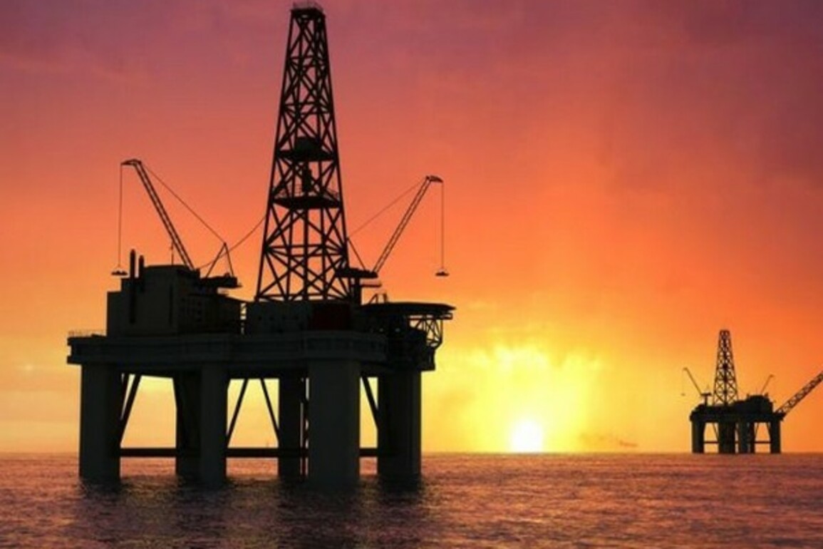 India's petroleum consumption to surge 5.37% annually till 2030: PHDCCI Report