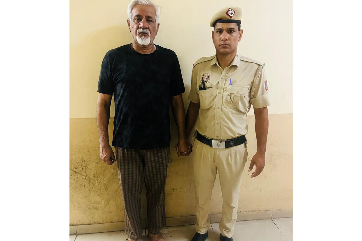 Malviya Nagar Fire: Delhi Police begins hunt to arrest hotel manager as owner faces culpable homicide charges