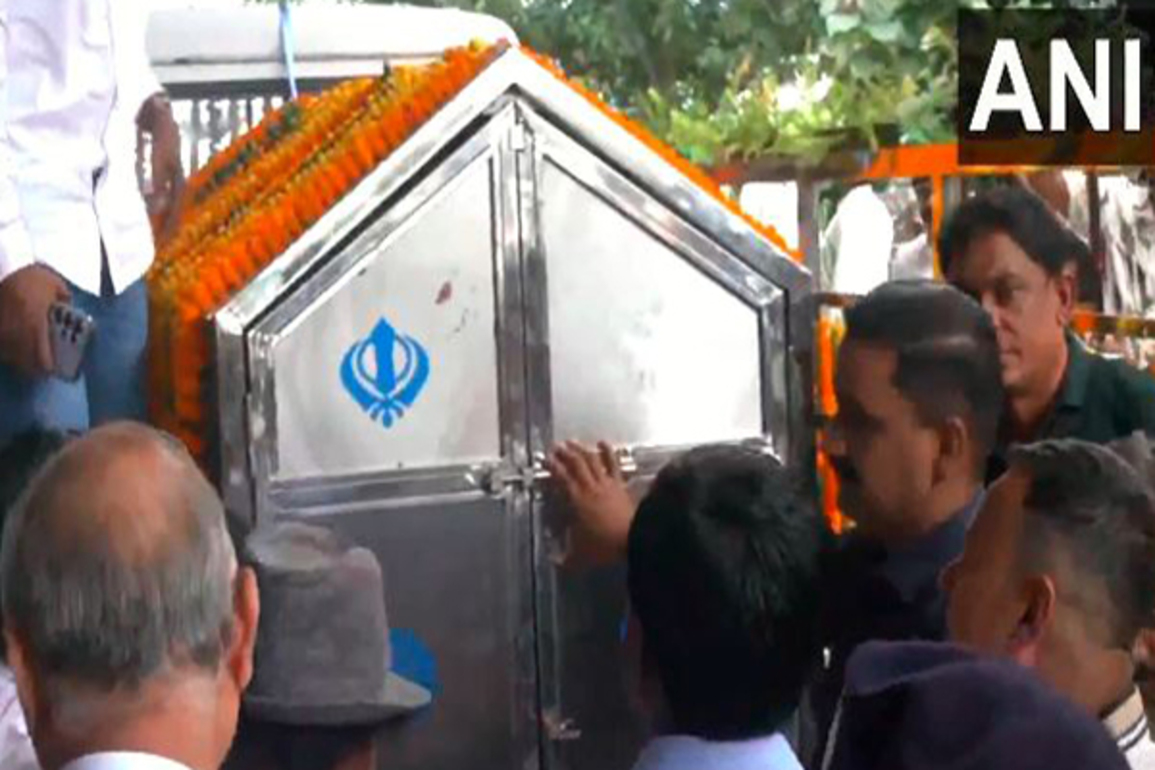 Mortal remains of Jharkhand Education Minister Ramdas Soren reach Ranchi