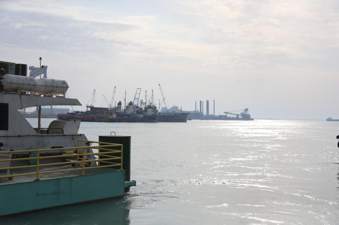 Iran seriously warns against threatening Iranian ports' security