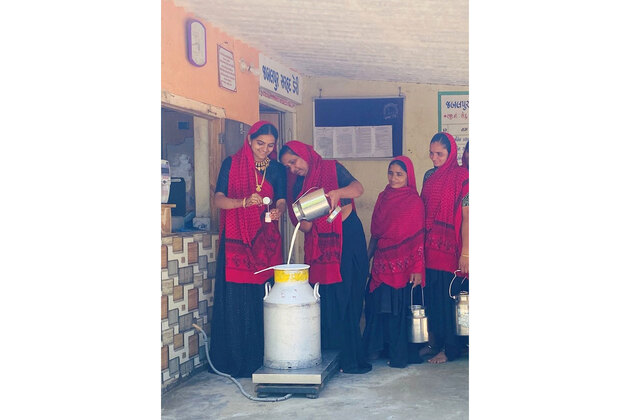 Gujarat: Kutch witnesses "remarkable" transformation over 25 years through Sarhad Dairy initiative