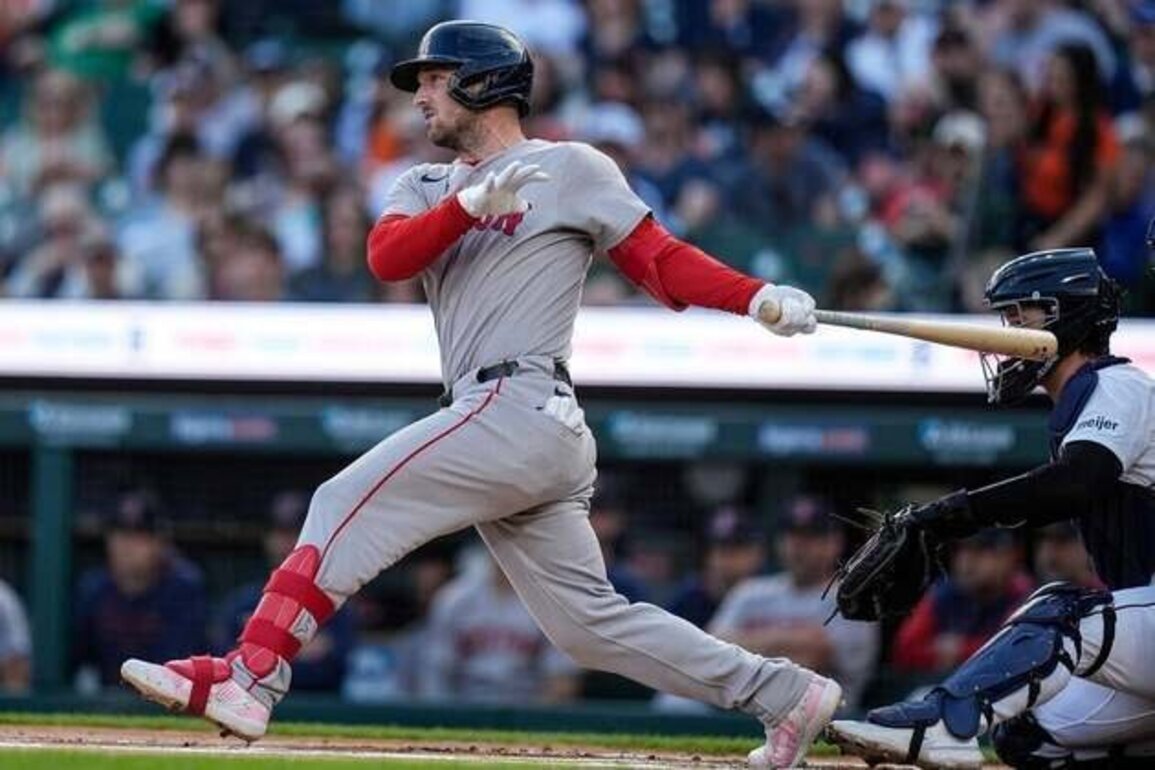 Reports: 3B Alex Bregman signing with Cubs for 5 years, $175M