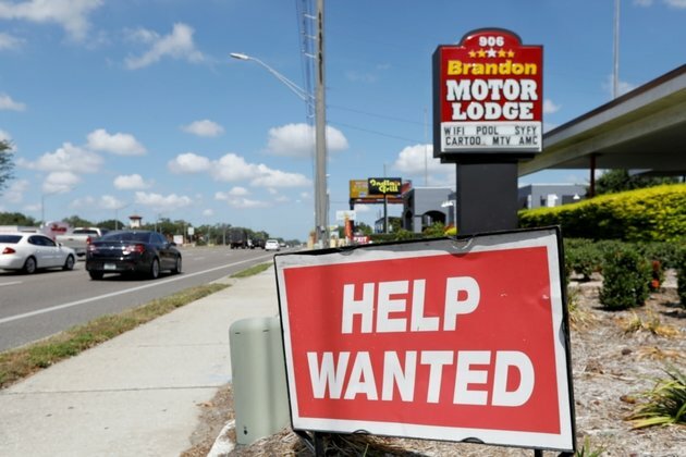 US November Job Gains Fall Short of Expectations