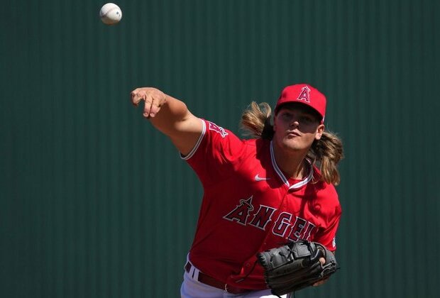 Angels continue to show off future against Rangers