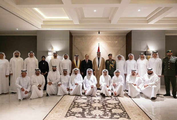 In presence of Prime Minister of Pakistan, Crown Prince of Abu Dhabi meets diplomats, staff at UAE Embassy in Islamabad