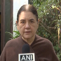 "Those who use firecrackers are traitors to the country...": Maneka Gandhi blames firecrackers for air pollution in Delhi