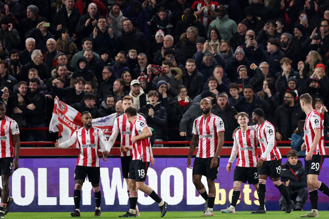 Arsenal held to 1-1 draw by Brentford as Premier League title race tightens