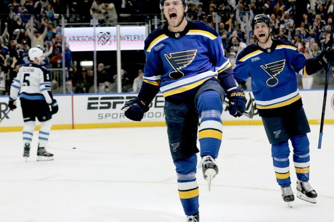 Blues force Game 7 with blowout win over Jets