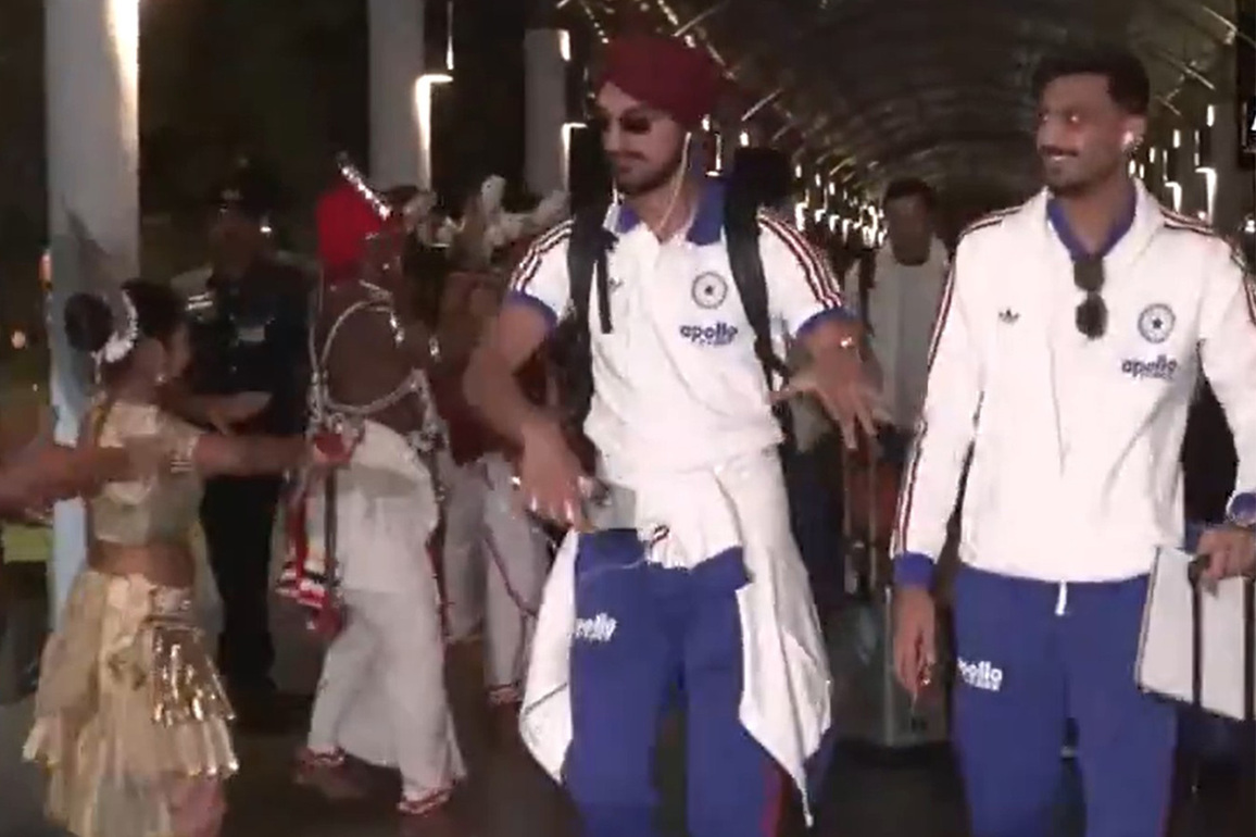 Team India arrives in Colombo ahead of T20WC clash versus Pakistan; Arshdeep's dance on dhol makes a viral 'reel' moment