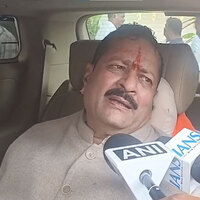 "Siddaramaiah doing this only to please Muslims": BJP MLA Yatnal on Hijab being allowed at state educational institutions