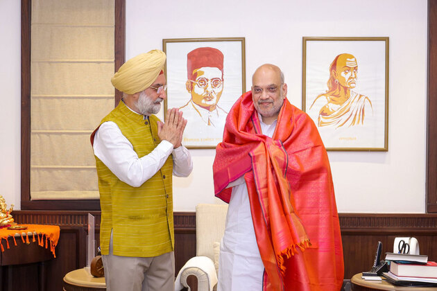 Delhi LG Taranjit Singh Sandhu meets Union Home Minister Amit Shah