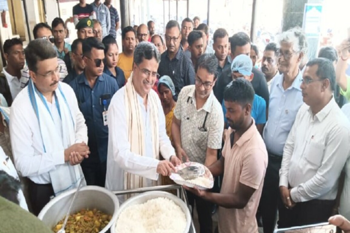 Tripura CM launches midday meals for patients, their families at Rs 10 at AGMC, GBP