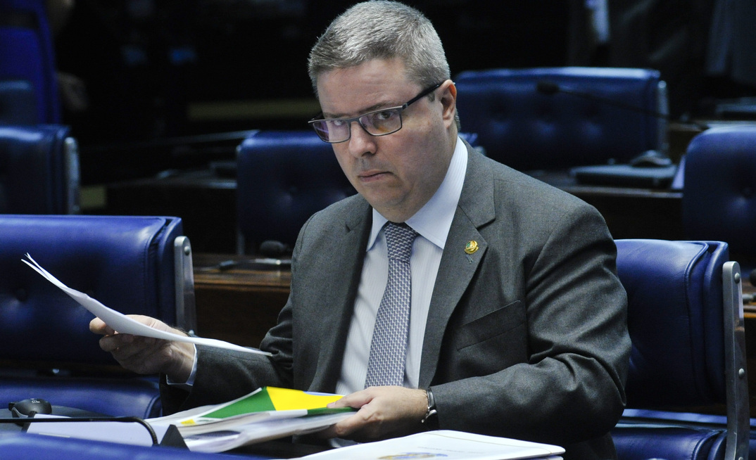 Senador Antonio Anastasia (PSDB-MG)