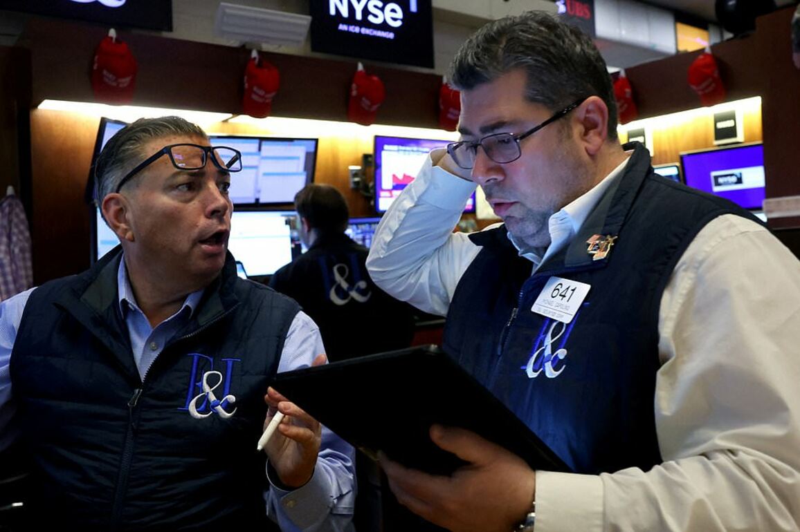 Hedge funds are hit by Lehman-style margin calls as Trump's 10 percent global tariff kicks in
