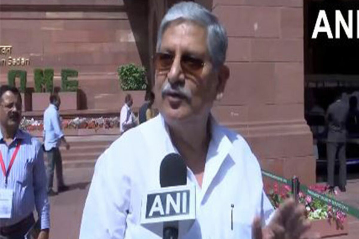 Tejashwi Yadav is expert in eating fodder of cattle, money of poor of Bihar: Lalan Singh