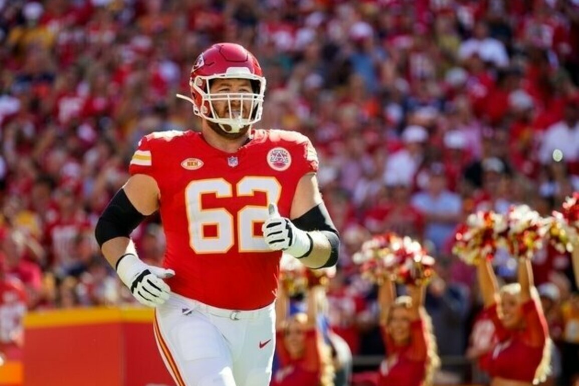 Reports: Chiefs trade G Joe Thuney to Bears for '26 fourth-round pick
