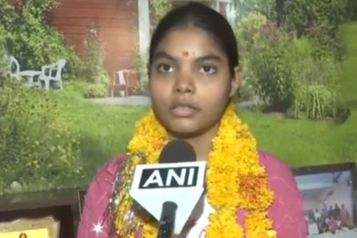 Gwalior driver's daughter tops commerce stream in MP Board exams, secures 2nd rank in state